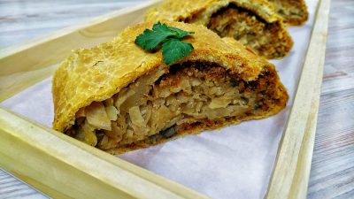 Рулет с квашеной капустой в духовке