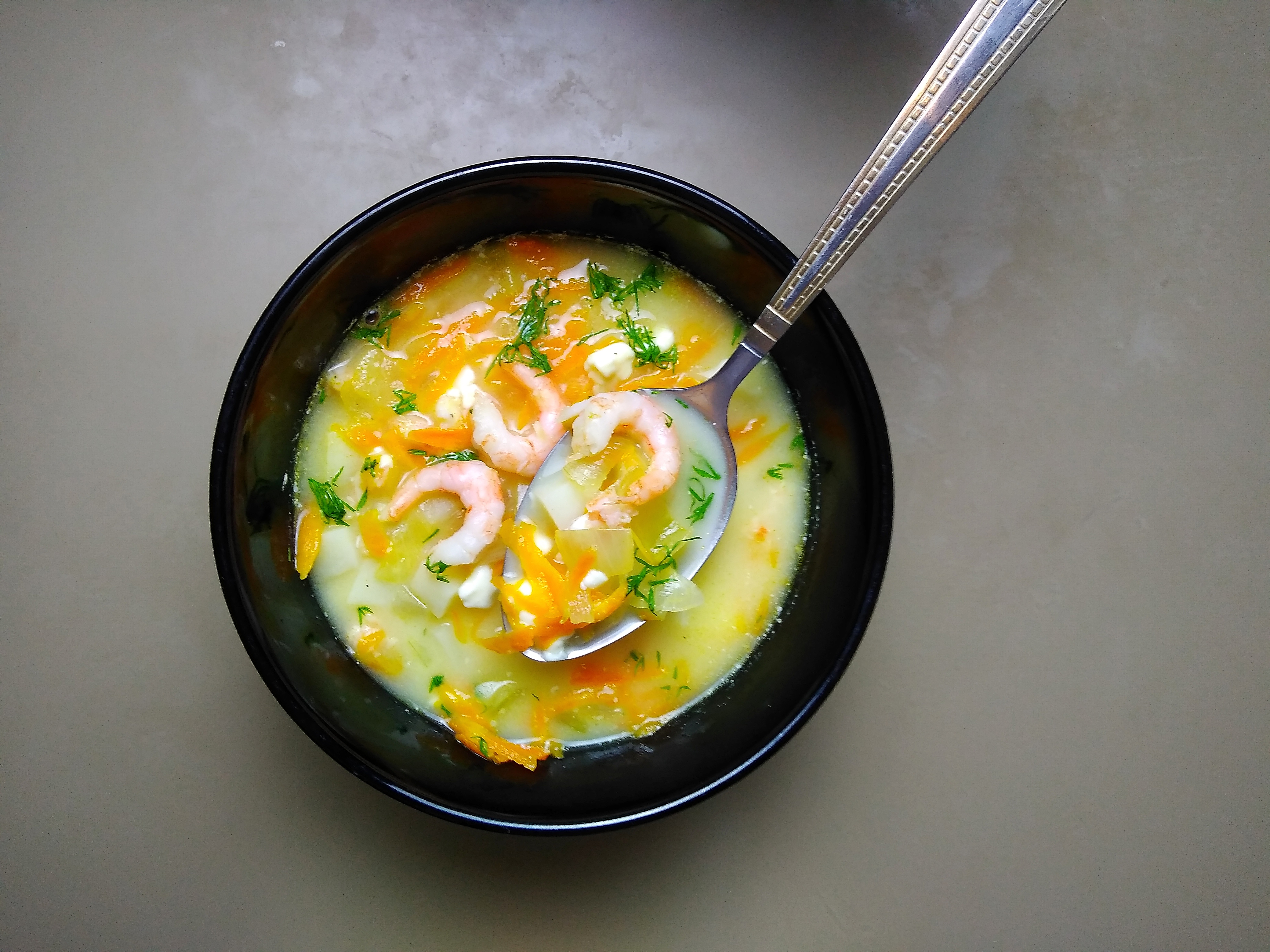 Картофельный суп с креветками