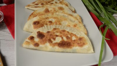 Жареные пирожки на с сыром