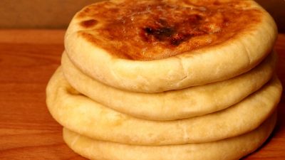 Хачапури на кефире с сулугуни на сухой сковороде