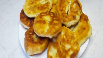 Жареные лепешки на кефире с содой