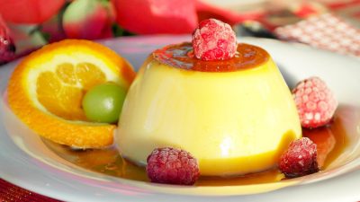 Карамельный десерт из молока и яиц