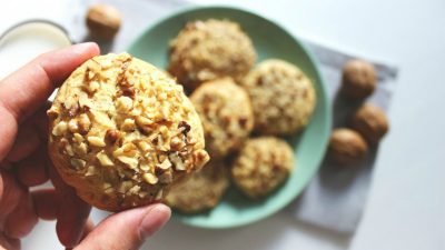 Медовое печенье с грецким орехом