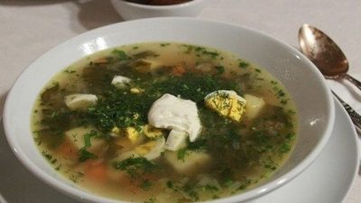 Украинский зеленый суп со щавелем и яйцом