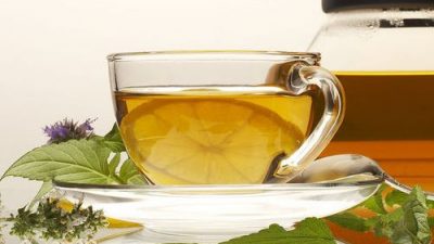 Успокаивающий чай с пустырником и мелиссой