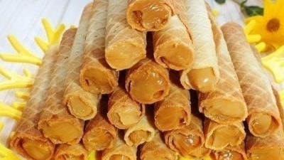 Вафельные трубочки с вареной сгущенкой по-домашнему