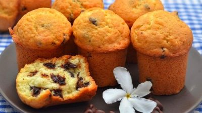 Ванильные маффины с шоколадными чипсами