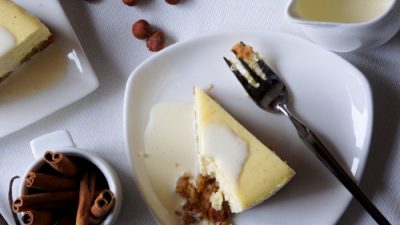 Ванильный чизкейк с лесными орехами