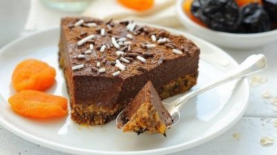 Веганский пирог с финиками