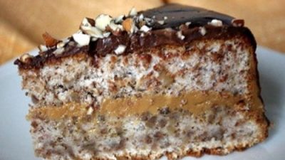 Венесуэльский торт с орехами и вареной сгущенкой