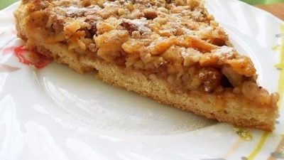 Венгерский пирог с грецкими орехами и яблоками