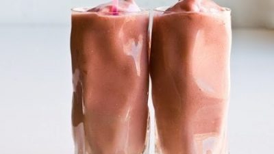 Весенний фруктовый коктейль с молоком