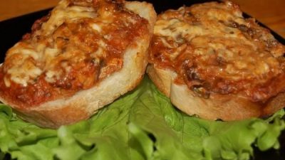 Вкусные горячие бутерброды с куриным филе