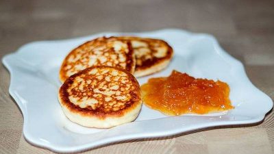 Вкусные простые сырники с ванилью