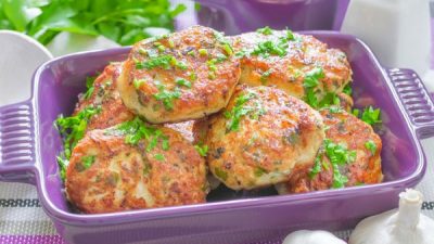 Вкуснющие мясные котлеты из духовки