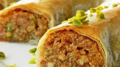 Восточная пахлава с орехами