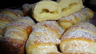 Воздушные булочки с молочным кремом