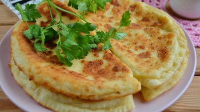 Хачапури «Проще не бывает» с творогом