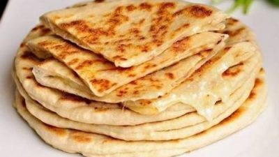 Хачапури с сыром и зеленью по-грузински