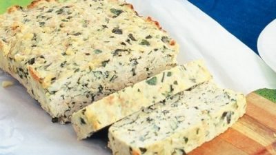 Хлеб из куриного фарша с базиликом