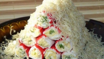 Холодная закуска из крабовых палочек с сыром