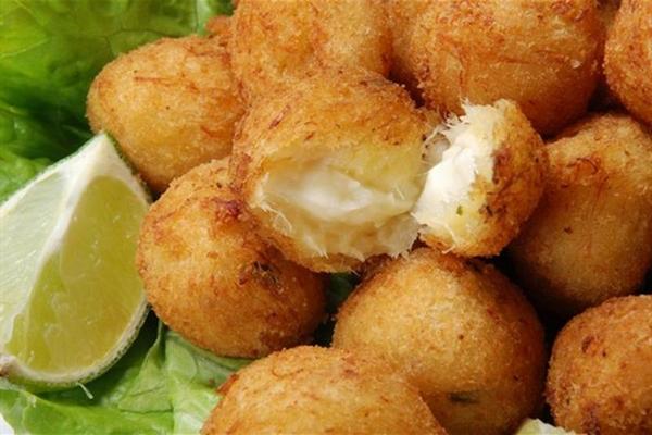 Сырные шарики с чесноком: 4 простых и вкусных кулинарных рецепта