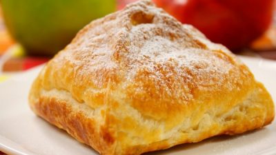 Хрустящие треугольники с яблоком