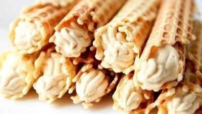 Хрустящие трубочки с шоколадом к чаю