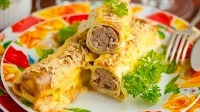 Яичные конвертики с мясной начинкой