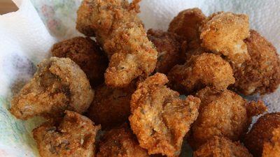 Закуска из сушеных грибов в панировке