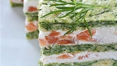 Закуска с соленой семгой и творожным муссом
