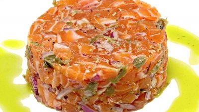 Закуска «Тартар» из лосося с рукколой