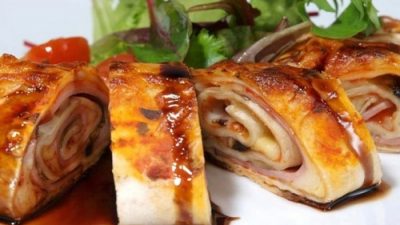 Закусочная пицца-ролл с ананасами