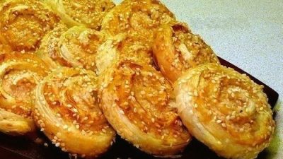 Закусочные куриные рулетики с кунжутом