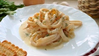 Запеченные кальмары в сливках под сыром