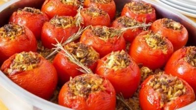 Запеченные помидоры с говяжьим фаршем