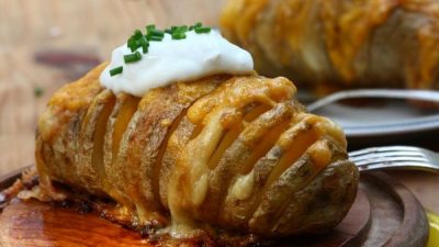 Запеченный с сыром картофель