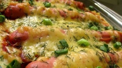 Запеканка из картофельного пюре с сосисками в духовке
