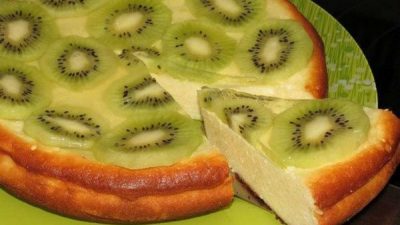 Запеканка с творогом и киви в мультиварке