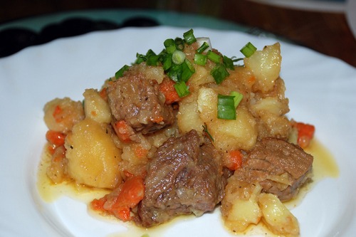 Жаркое из капусты и картофеля — Википедия