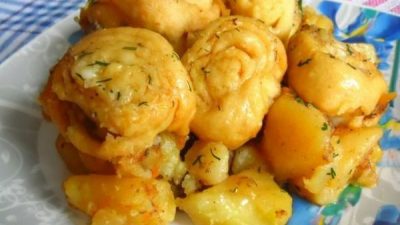 Жаркое с мясом, грибами и нудлями