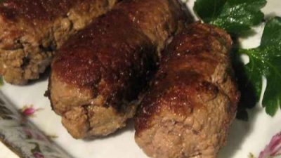 Зразы из говядины и свиного фарша по-румынски